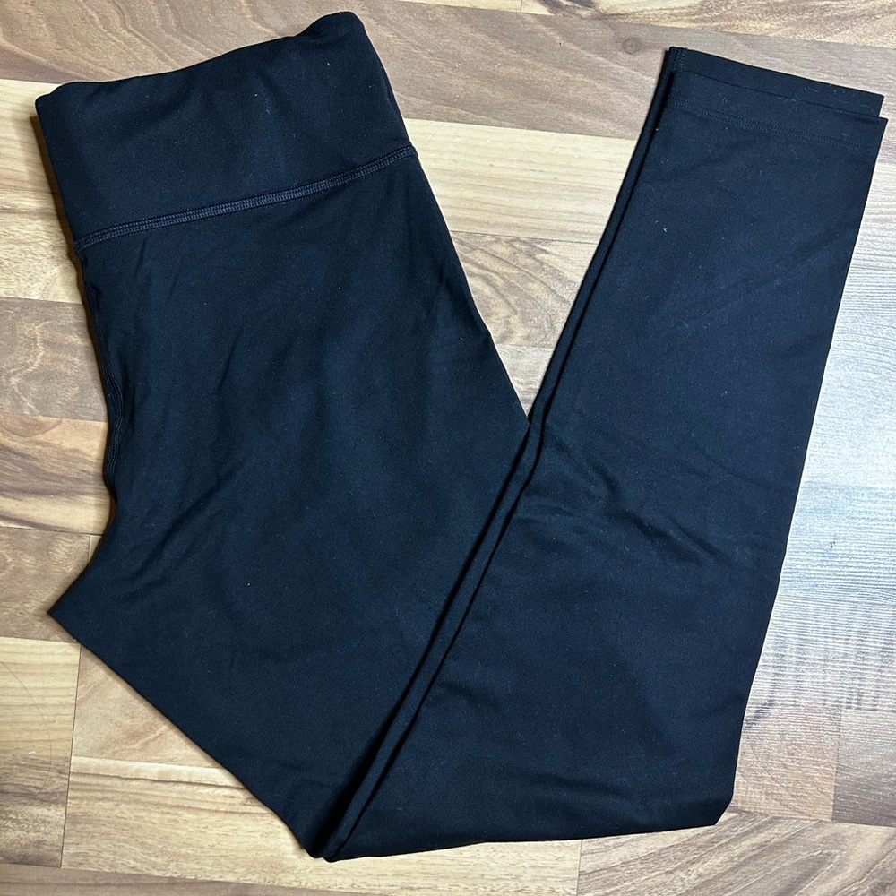 ✨NWOT✨ PINK Ultimate Black High Waisted Leggings, Size M - Picture 4 of 11